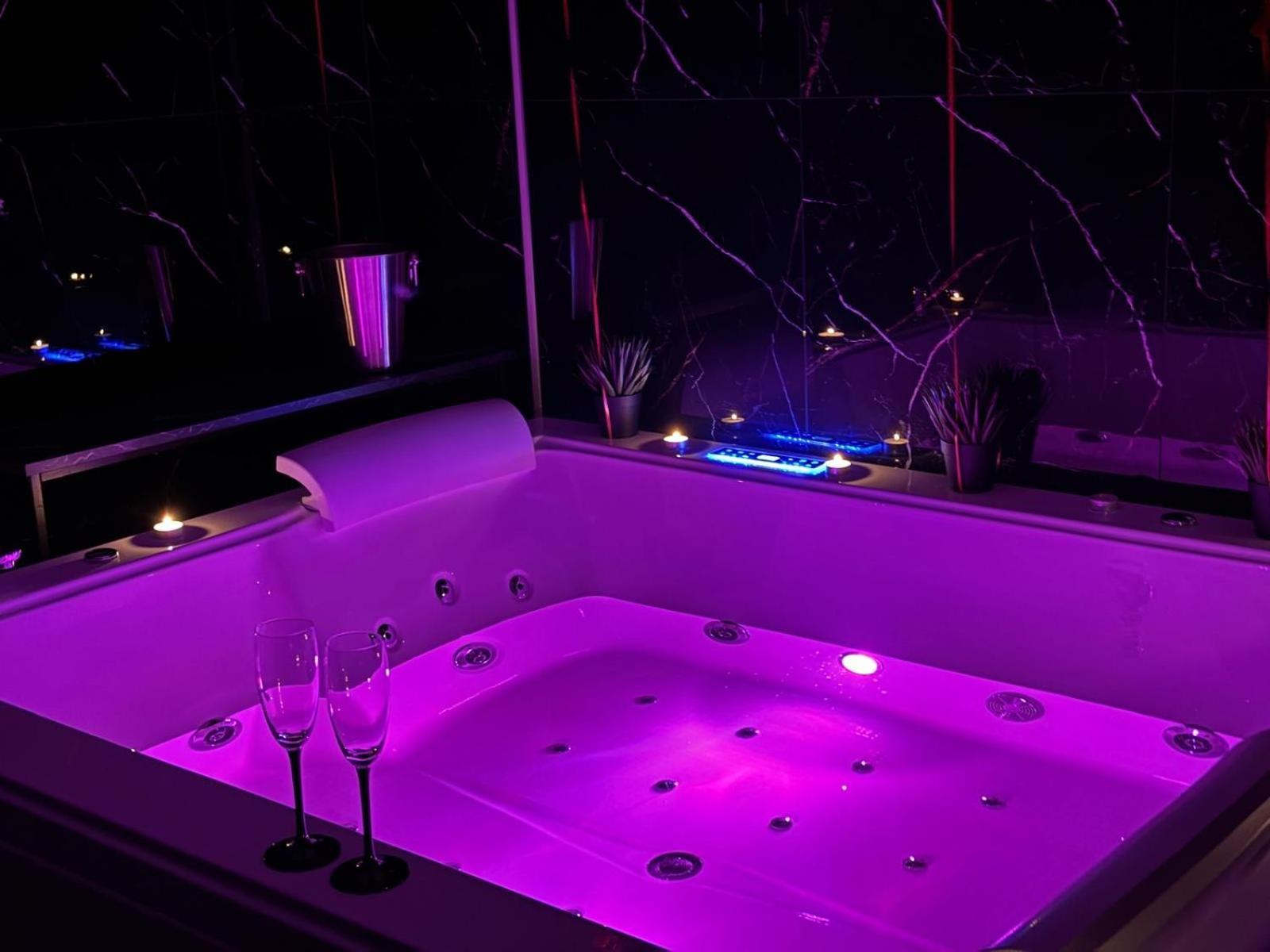Apartament Z Jacuzzi Na Wylacznosc Dolina Baryczy Zmigrod Exterior foto