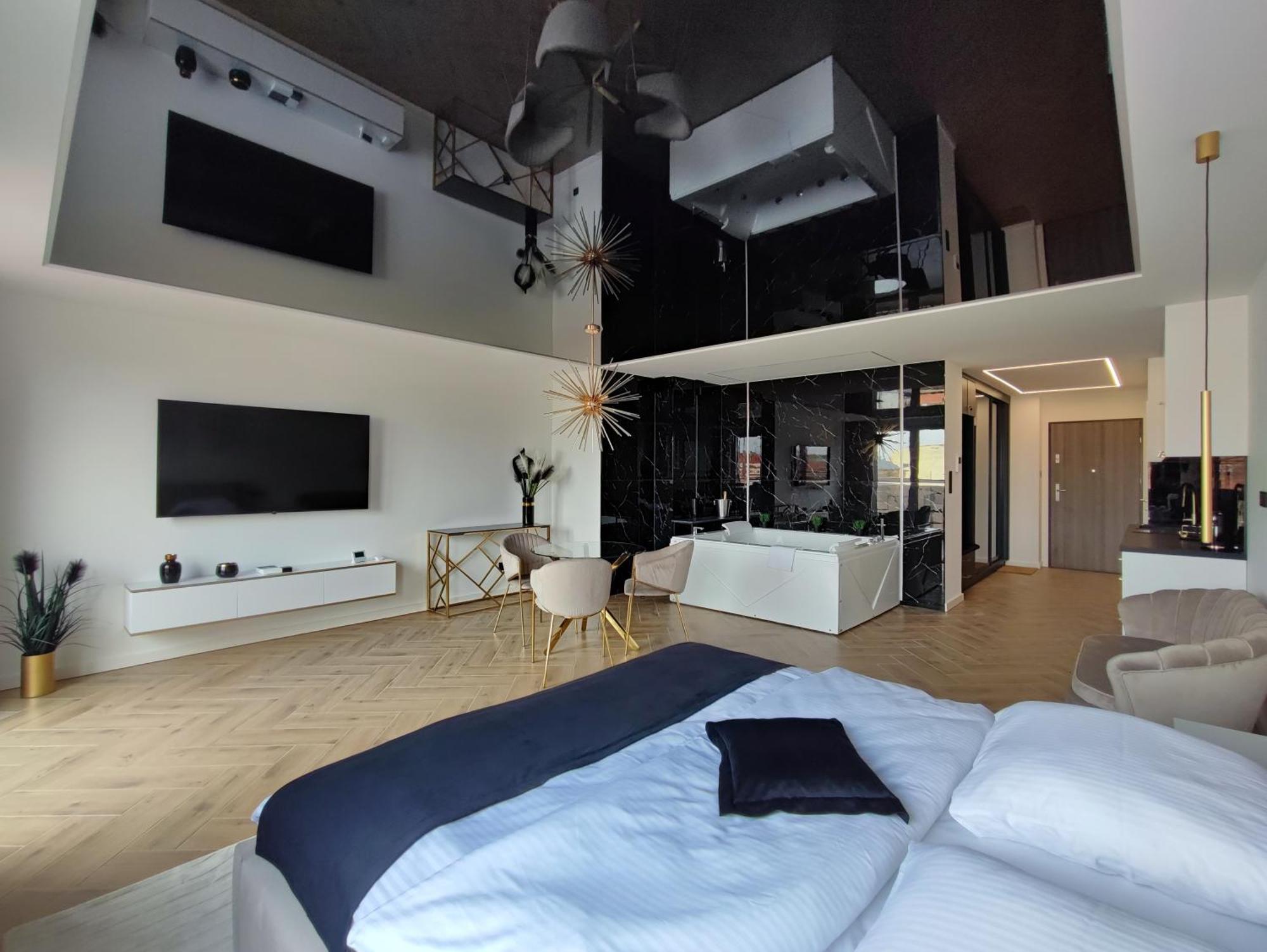 Apartament Z Jacuzzi Na Wylacznosc Dolina Baryczy Zmigrod Exterior foto