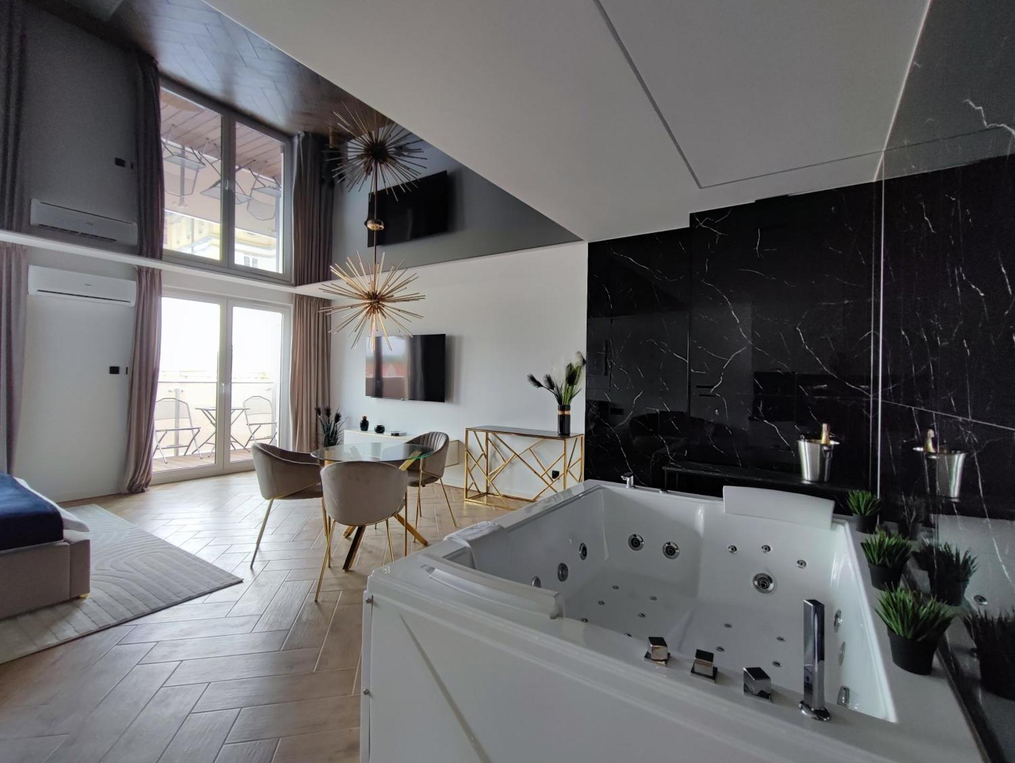 Apartament Z Jacuzzi Na Wylacznosc Dolina Baryczy Zmigrod Exterior foto