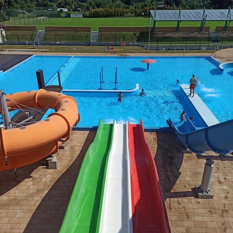 Apartament Z Jacuzzi Na Wylacznosc Dolina Baryczy Zmigrod Exterior foto